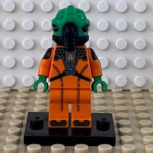 LEGO Alien Minifigure Series 21 Orange Excellent Space Sci-Fi